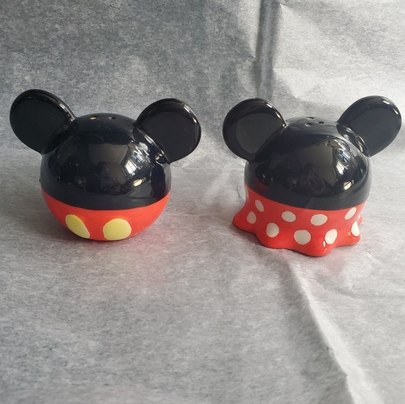 Disney Mickey and Minnie Mouse Salt /& Pepper Shaker Set
